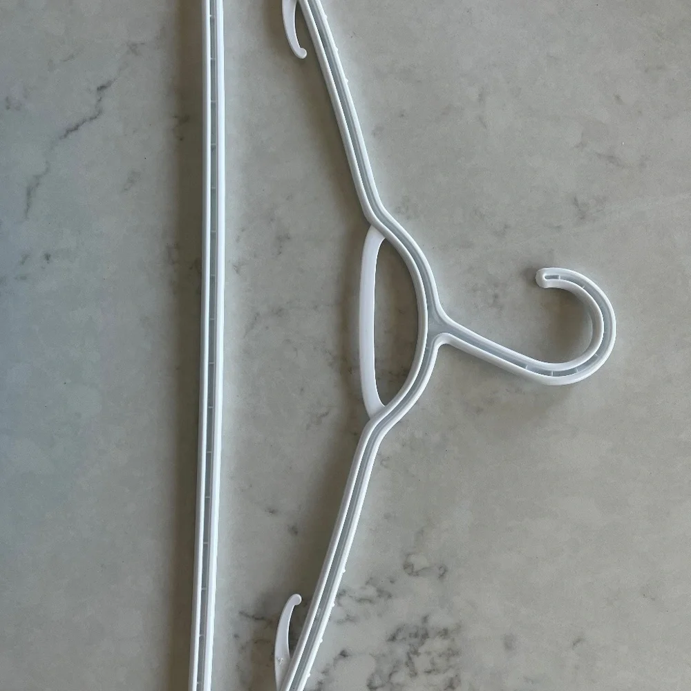 18 White Clothes hangers
